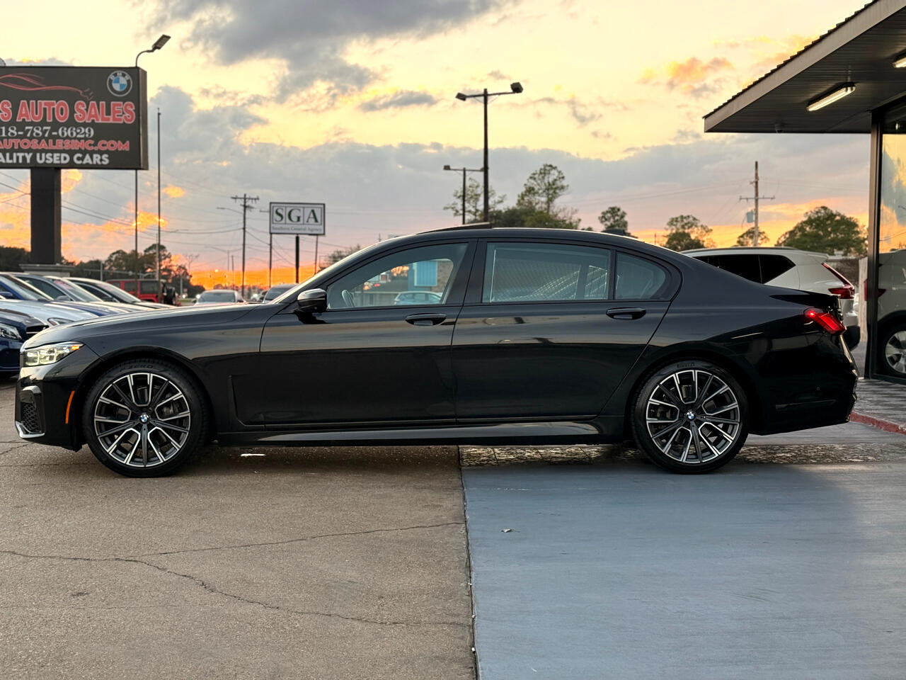 BMW 7-Series 740i 2022