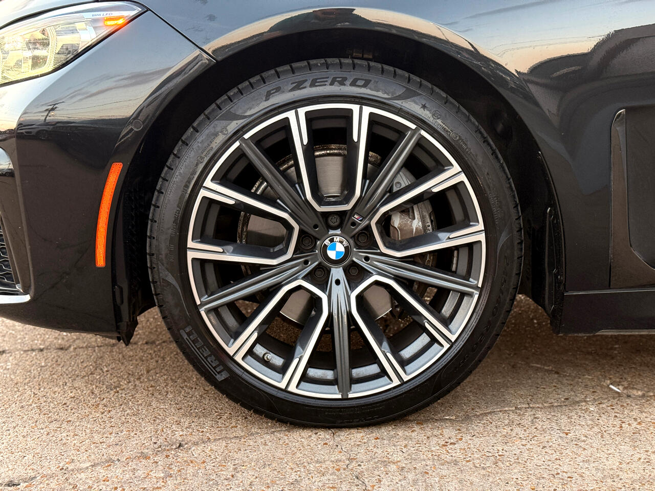 BMW 7-Series 740i 2022