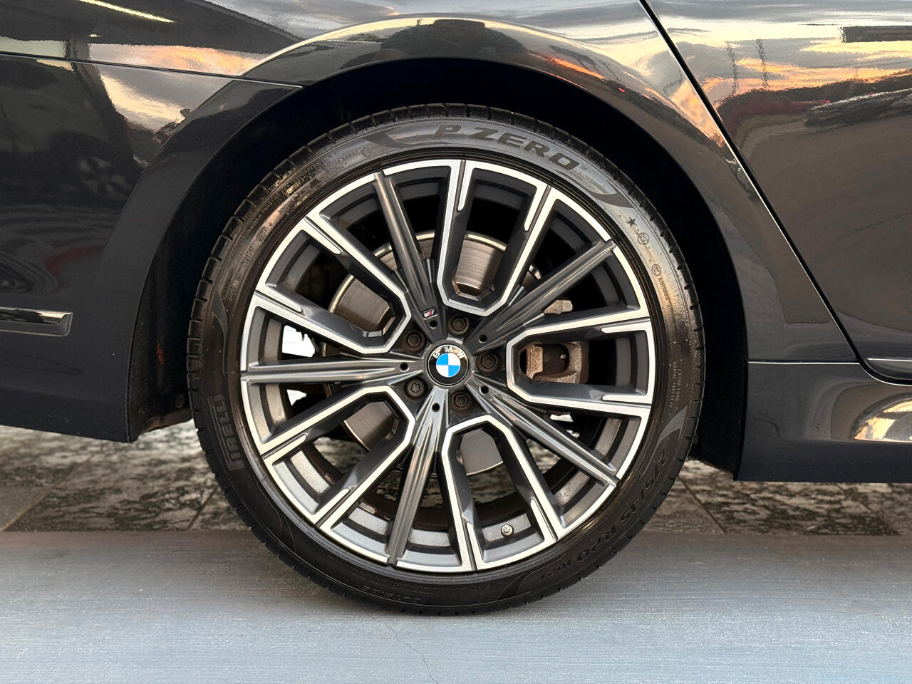 BMW 7-Series 740i 2022