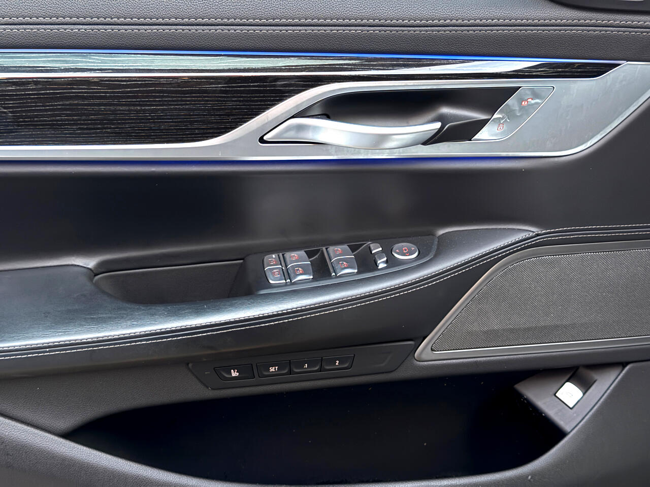 BMW 7-Series 740i 2022