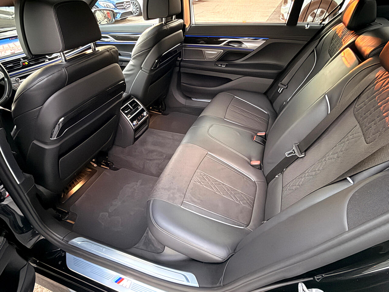 BMW 7-Series 740i 2022