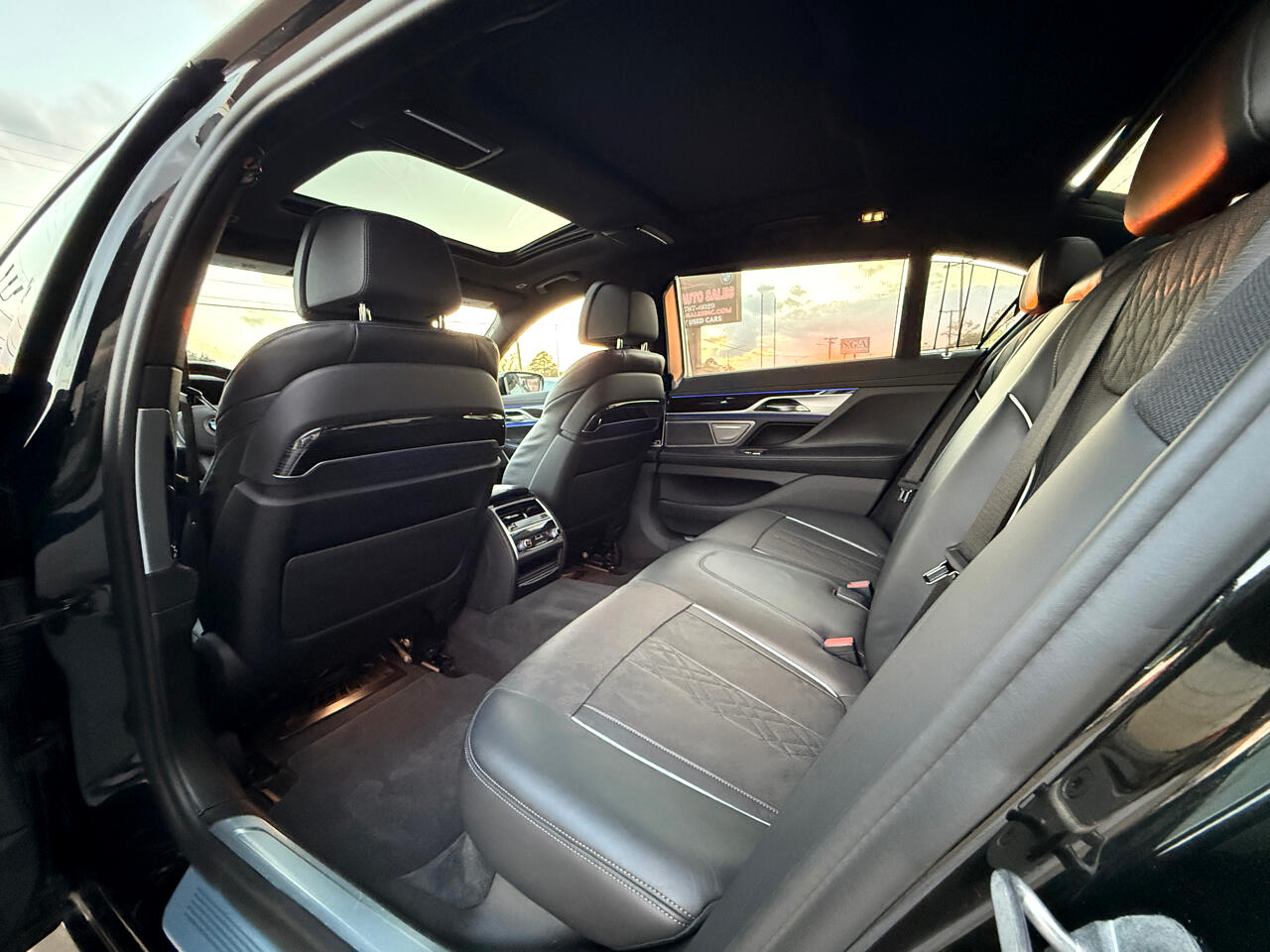 BMW 7-Series 740i 2022