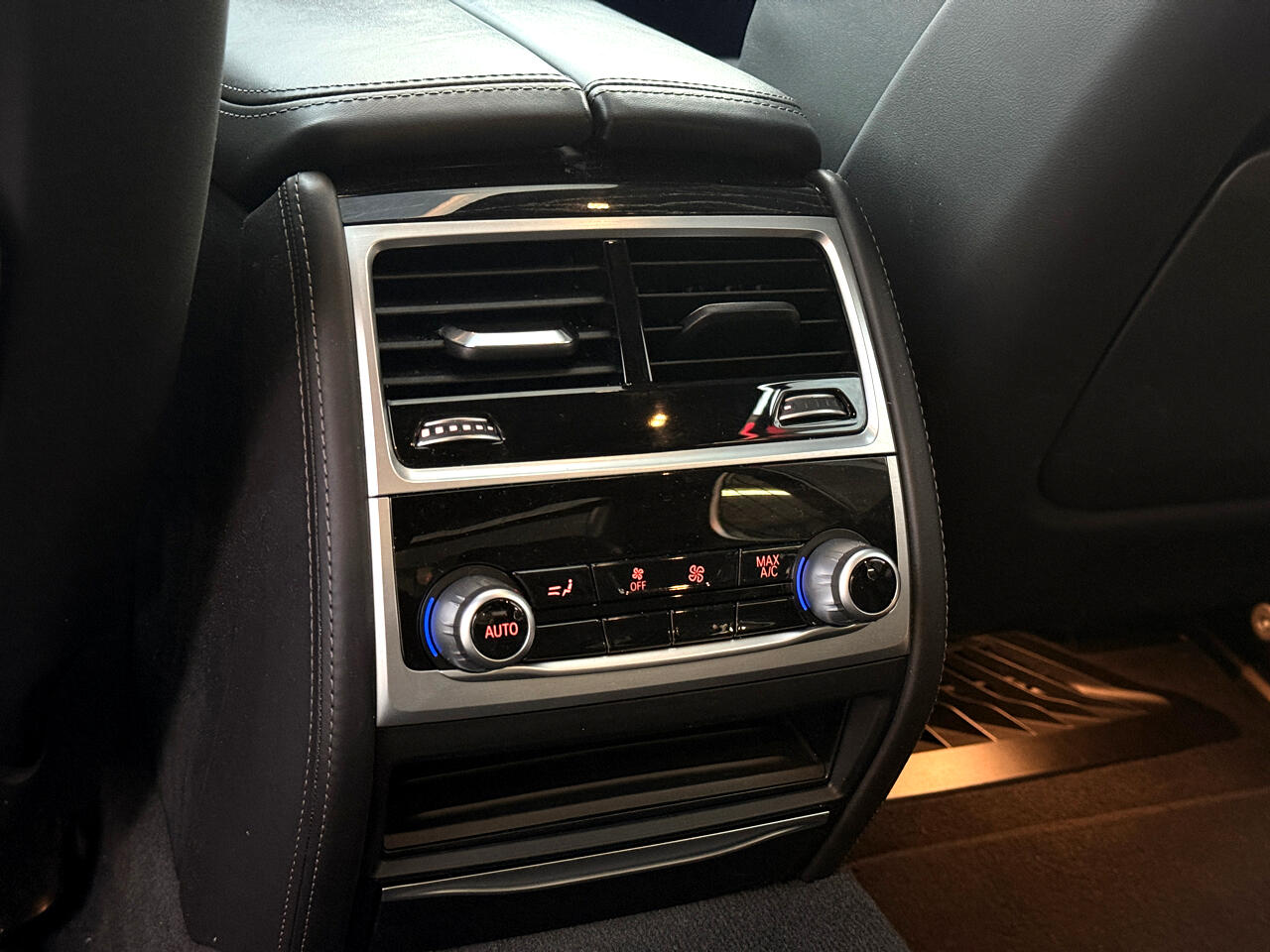 BMW 7-Series 740i 2022