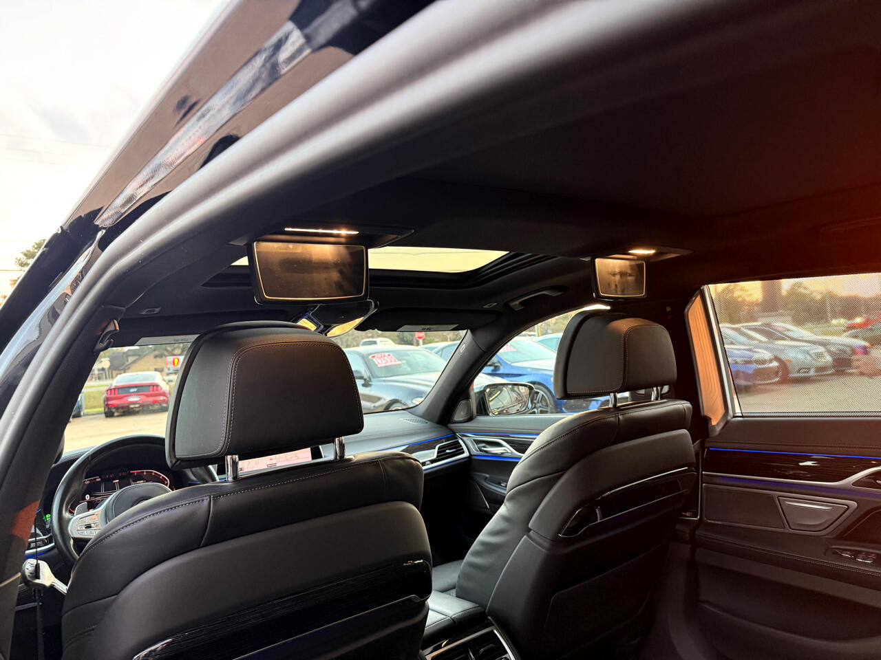 BMW 7-Series 740i 2022