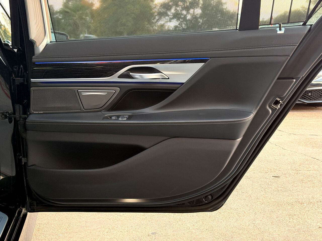 BMW 7-Series 740i 2022