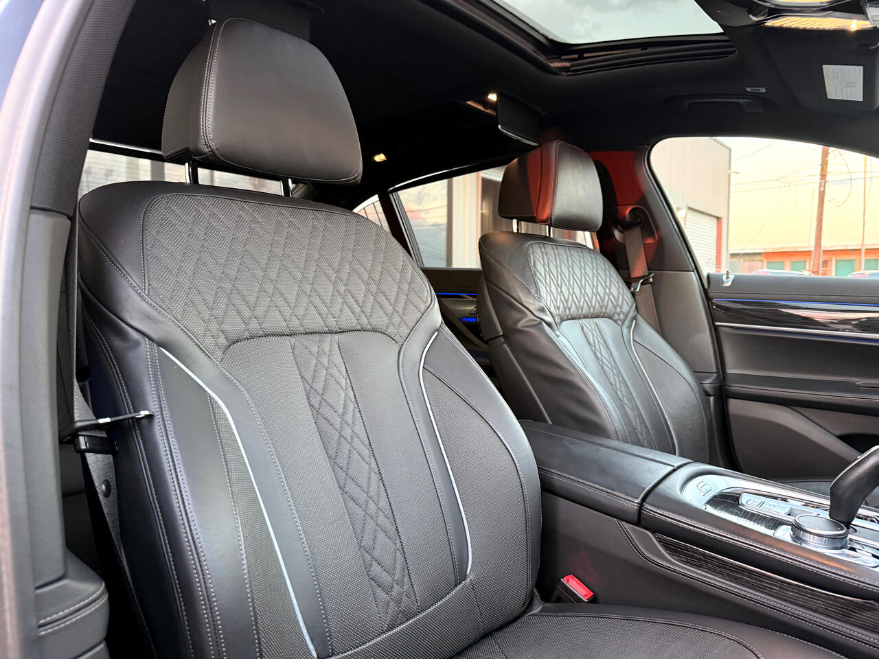 BMW 7-Series 740i 2022