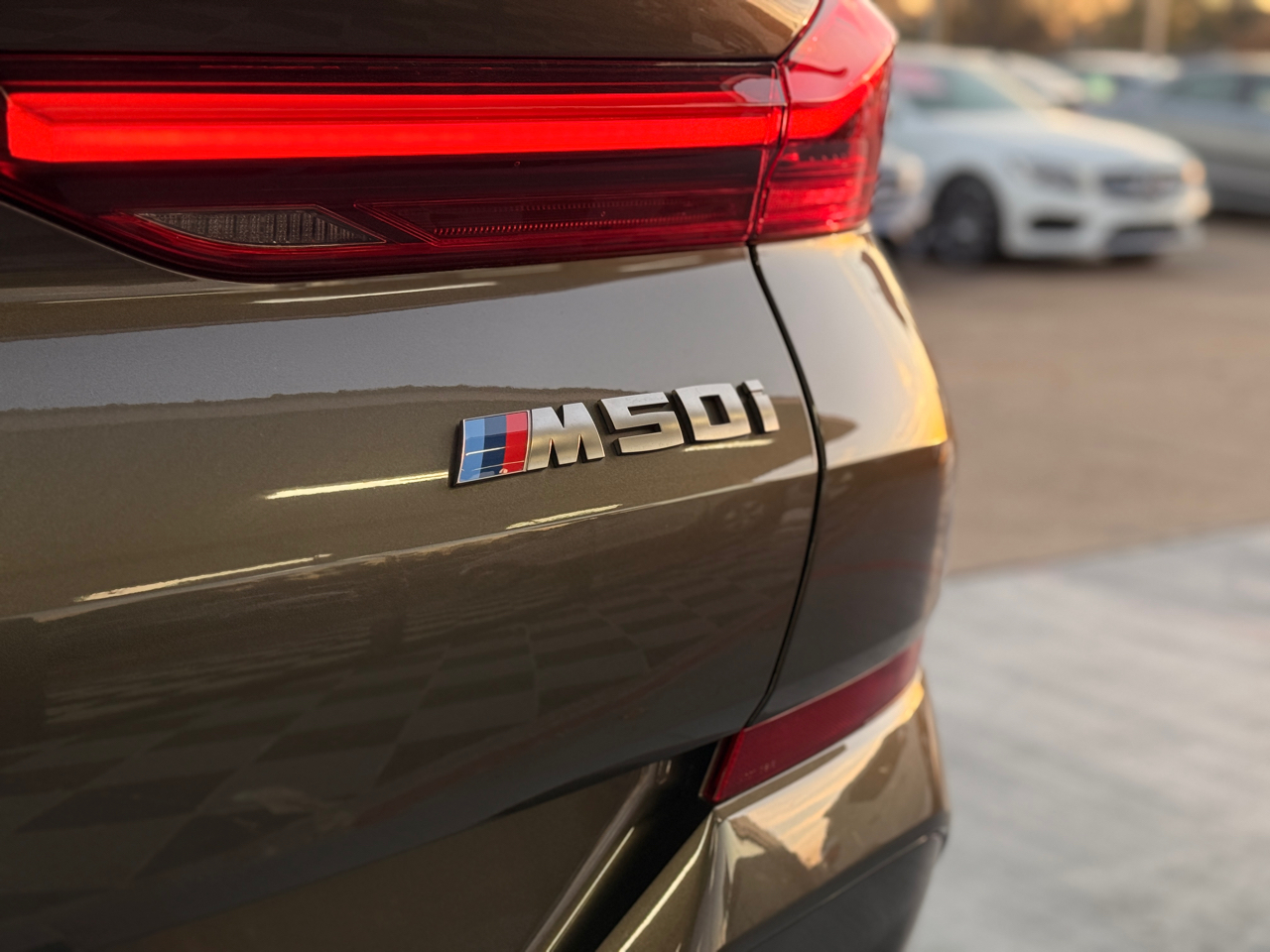 BMW X6 M50i 2021