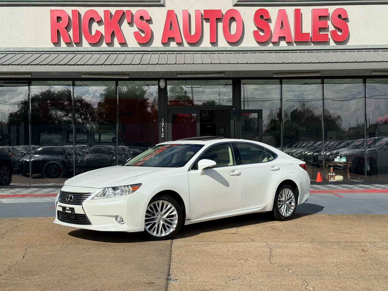 Lexus ES 350 Sedan 2013