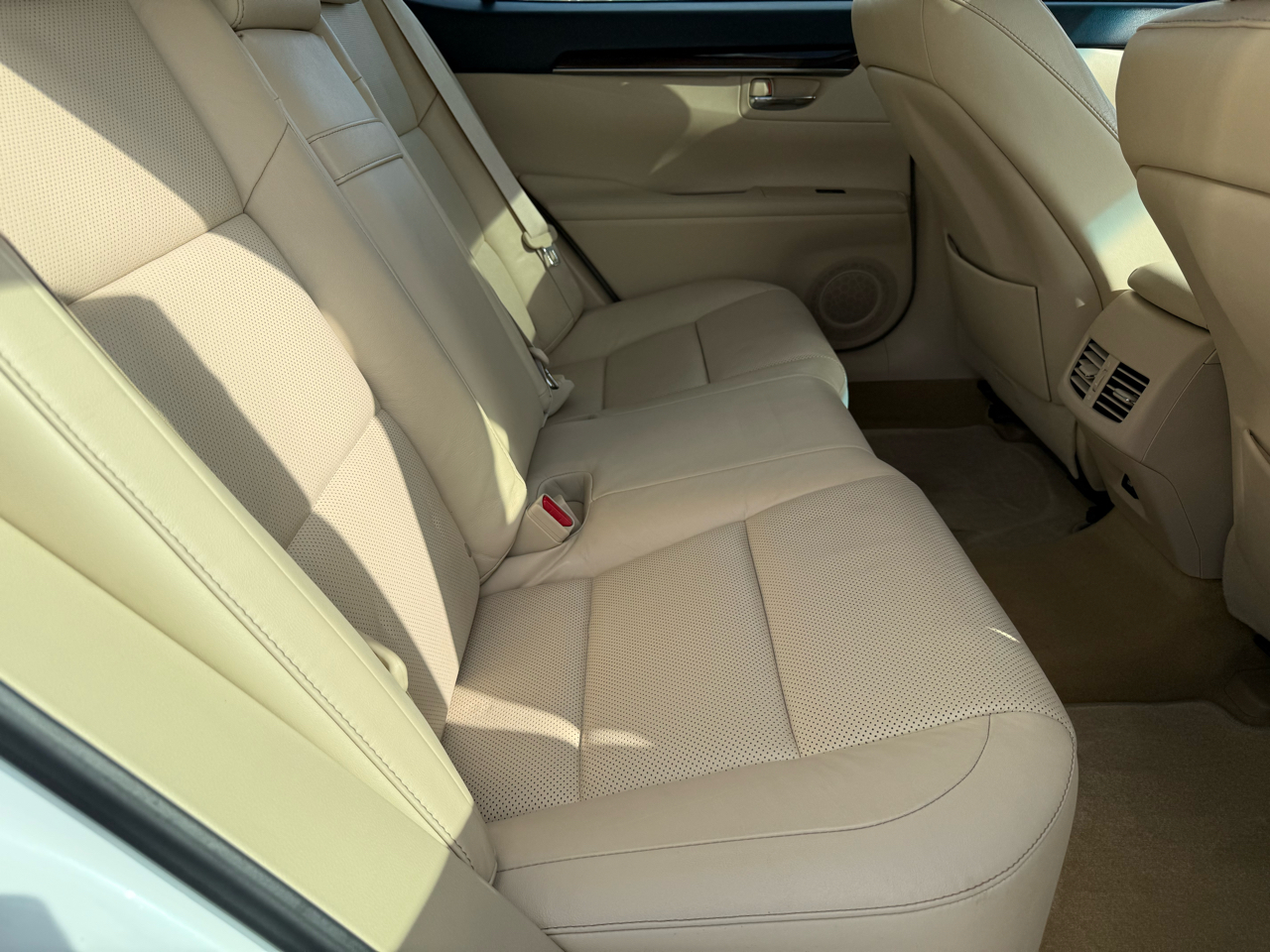 Lexus ES 350 Sedan 2013