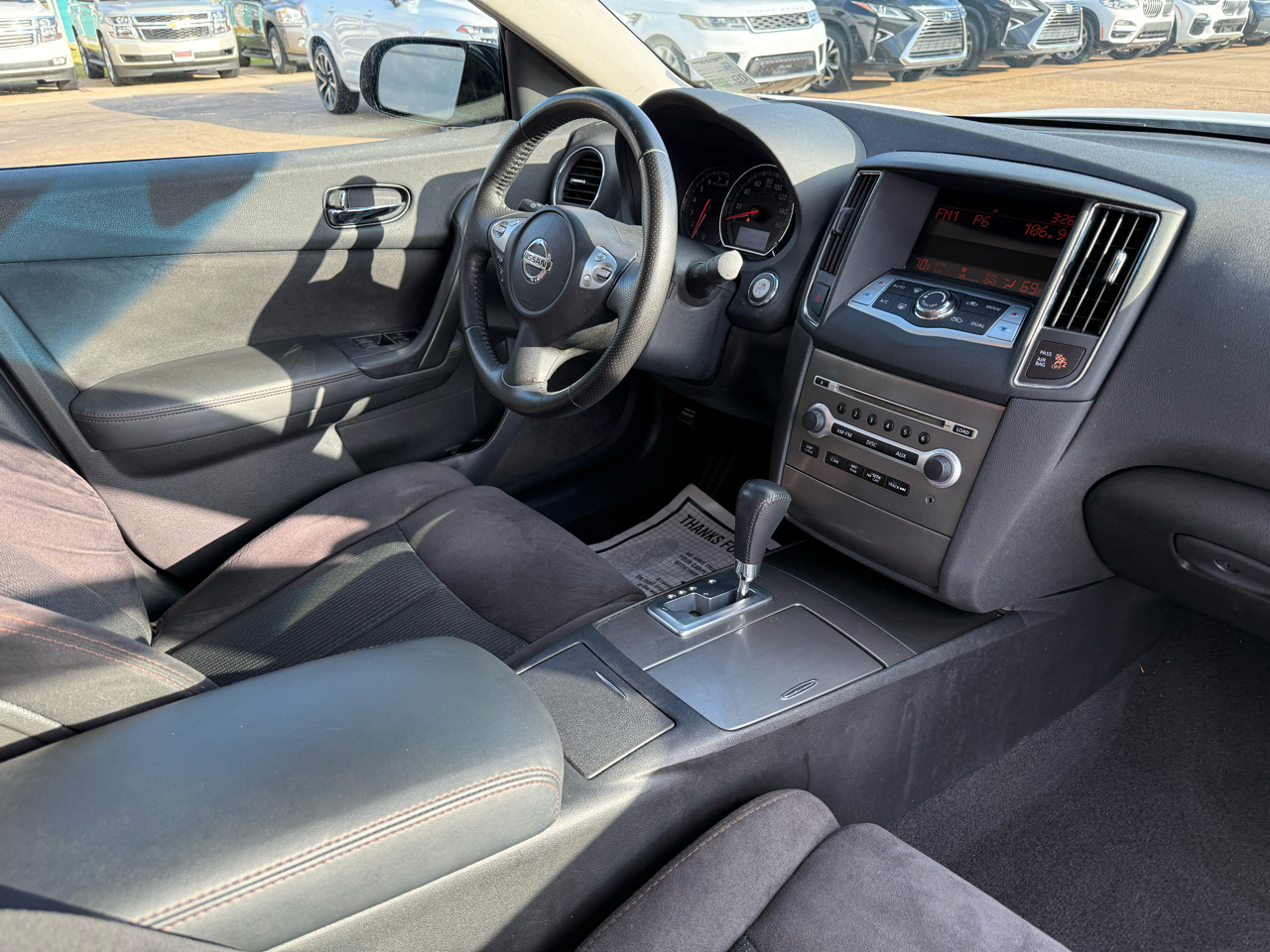 Nissan Maxima SV 2012