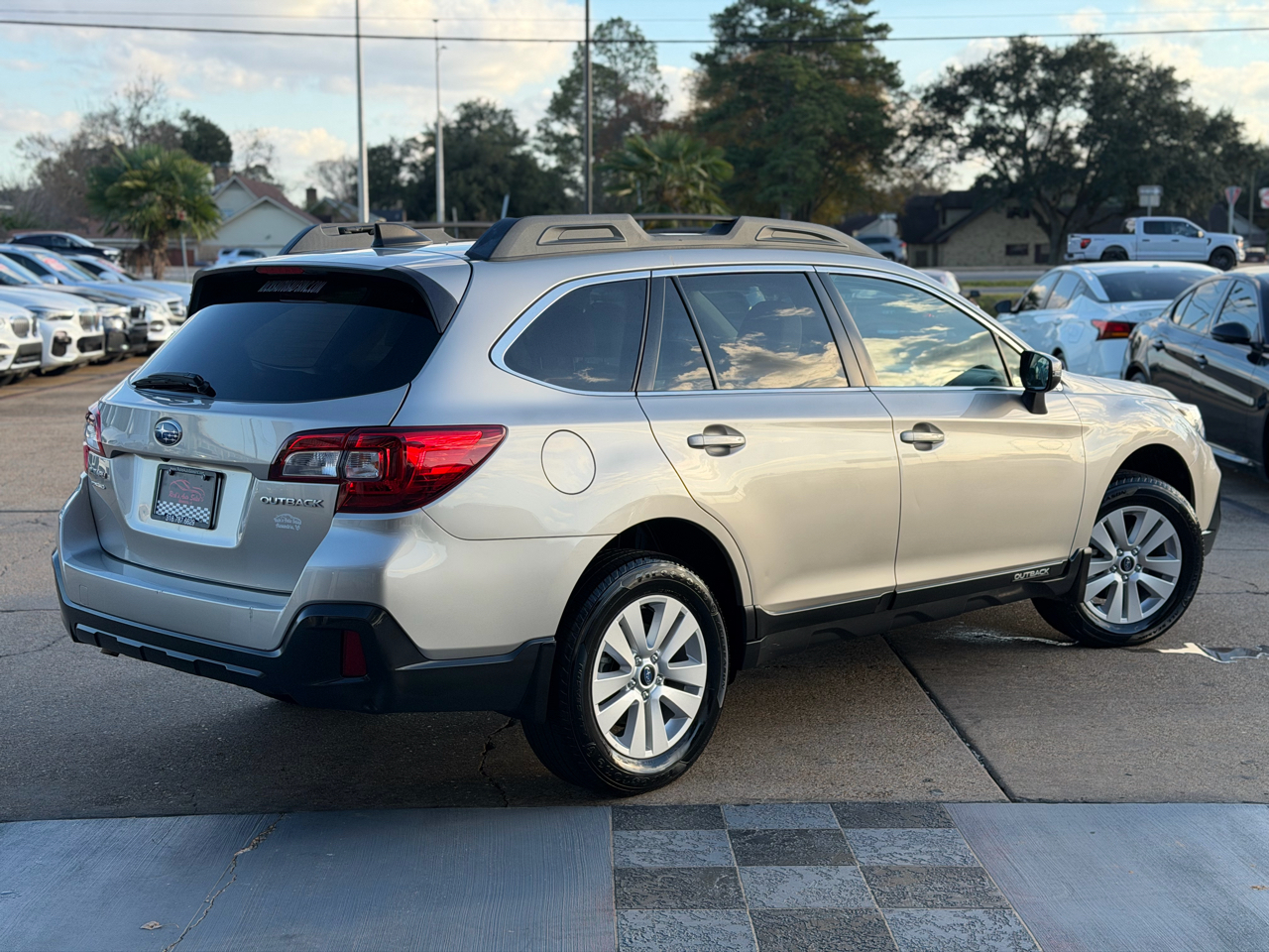 Subaru Outback 2.5i Premium 2019