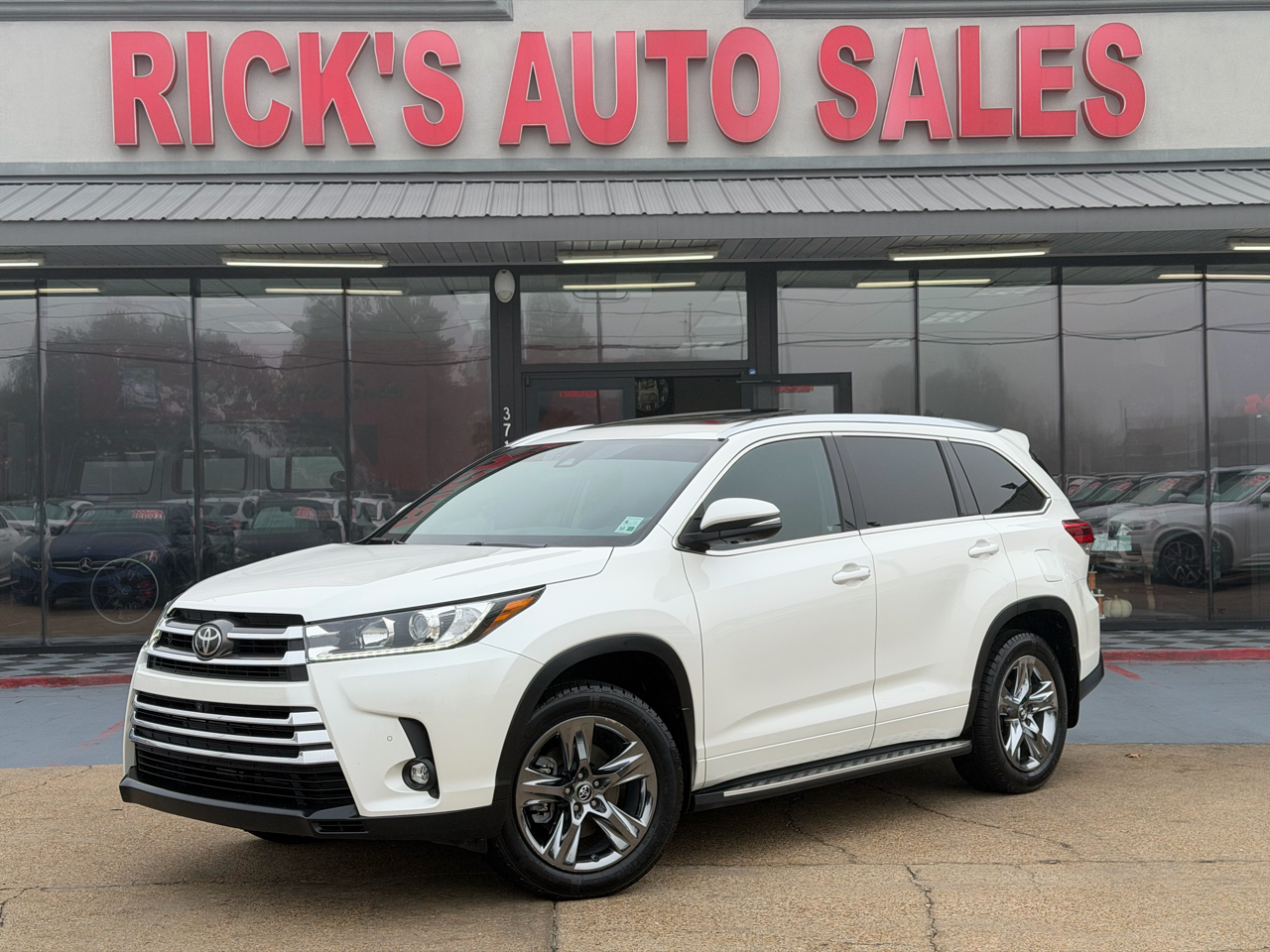 Toyota Highlander Limited FWD V6 2019
