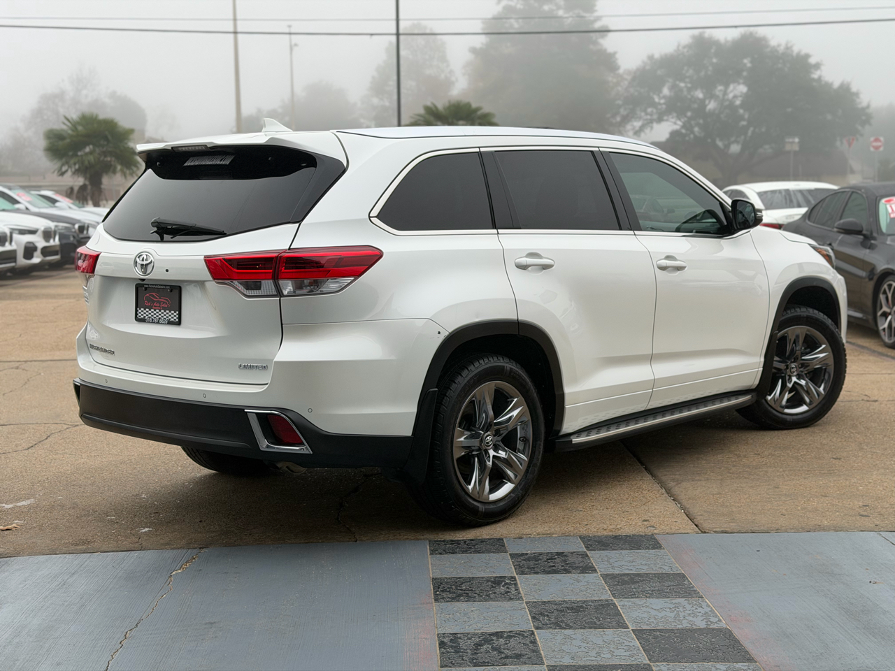 Toyota Highlander Limited FWD V6 2019