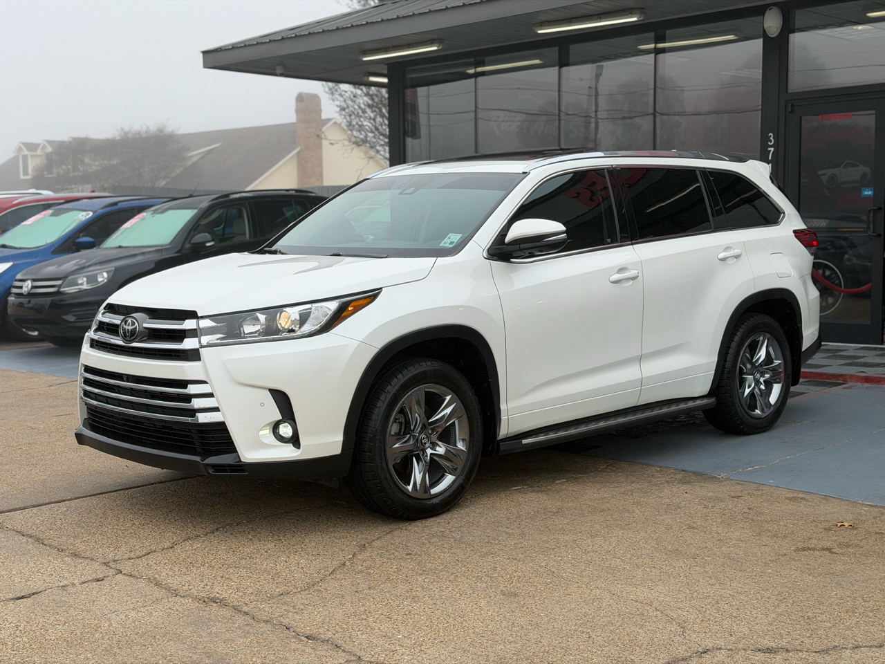 Toyota Highlander Limited FWD V6 2019