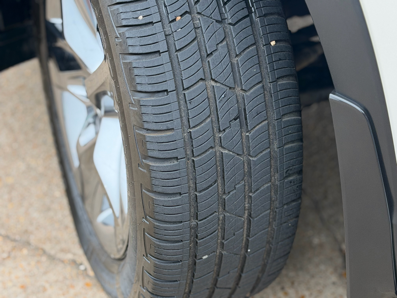 Toyota Highlander Limited FWD V6 2019