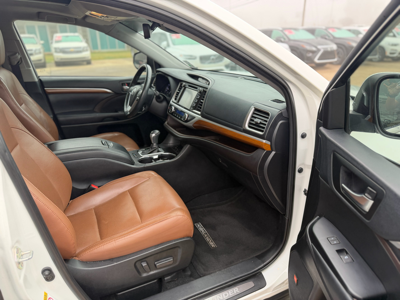 Toyota Highlander Limited FWD V6 2019
