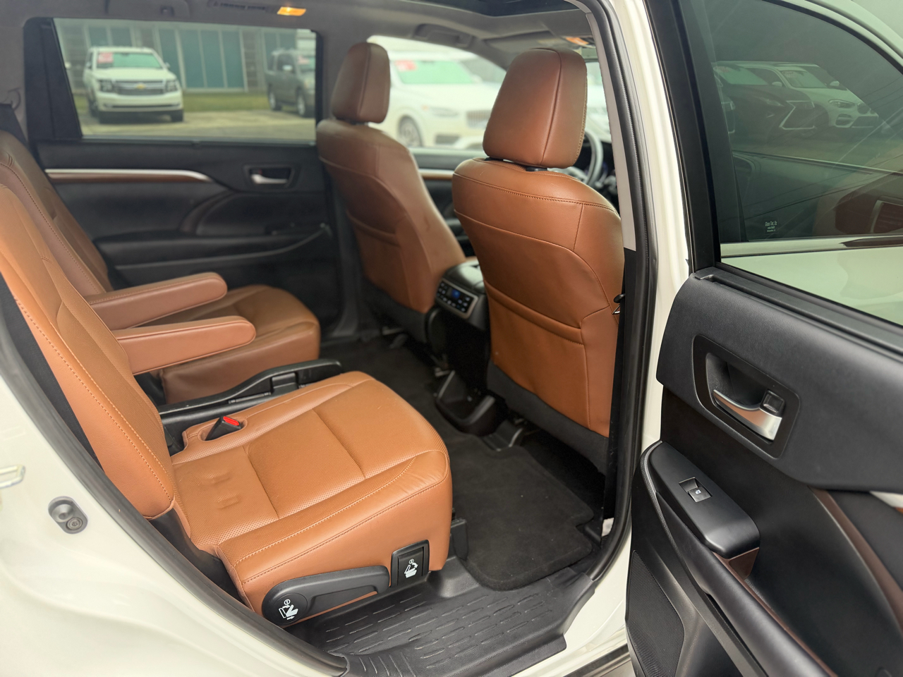 Toyota Highlander Limited FWD V6 2019