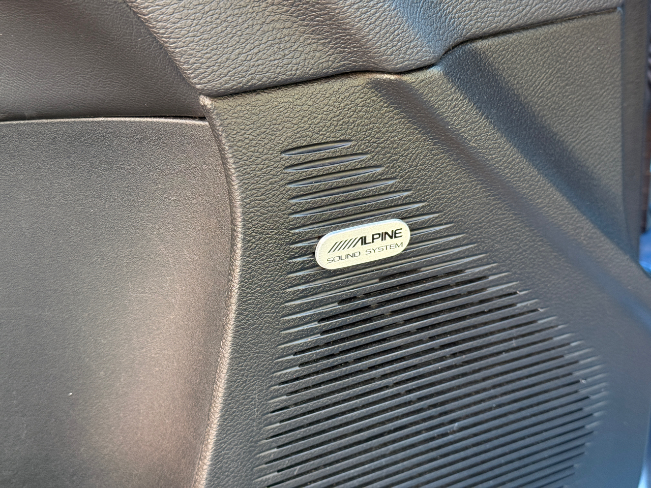 Dodge Challenger SXT Plus 2015