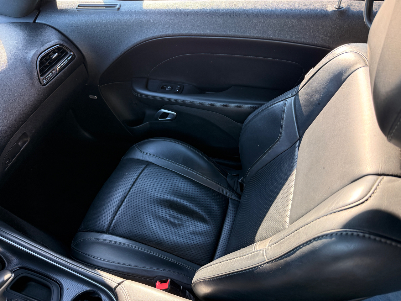 Dodge Challenger SXT Plus 2015