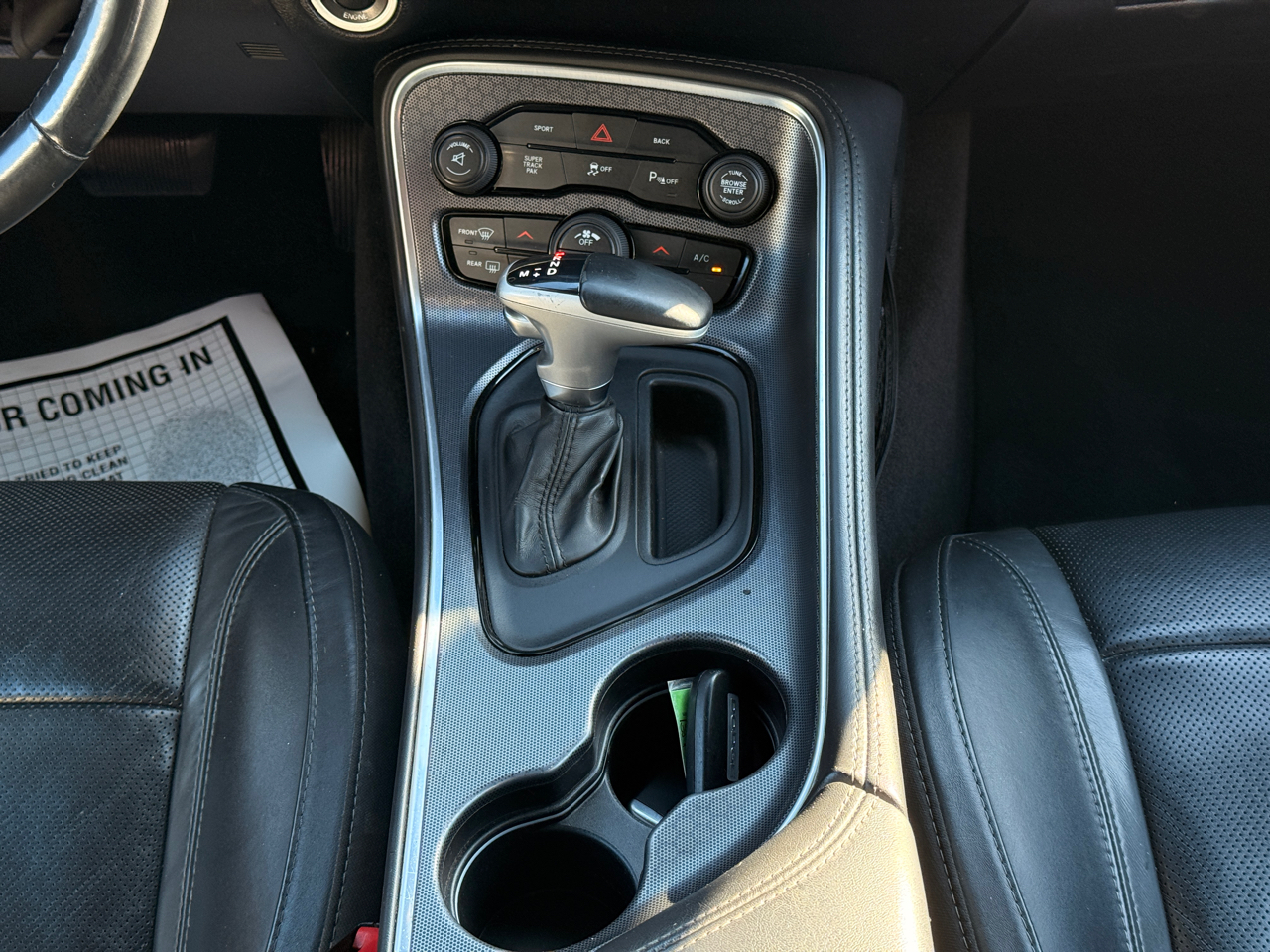 Dodge Challenger SXT Plus 2015