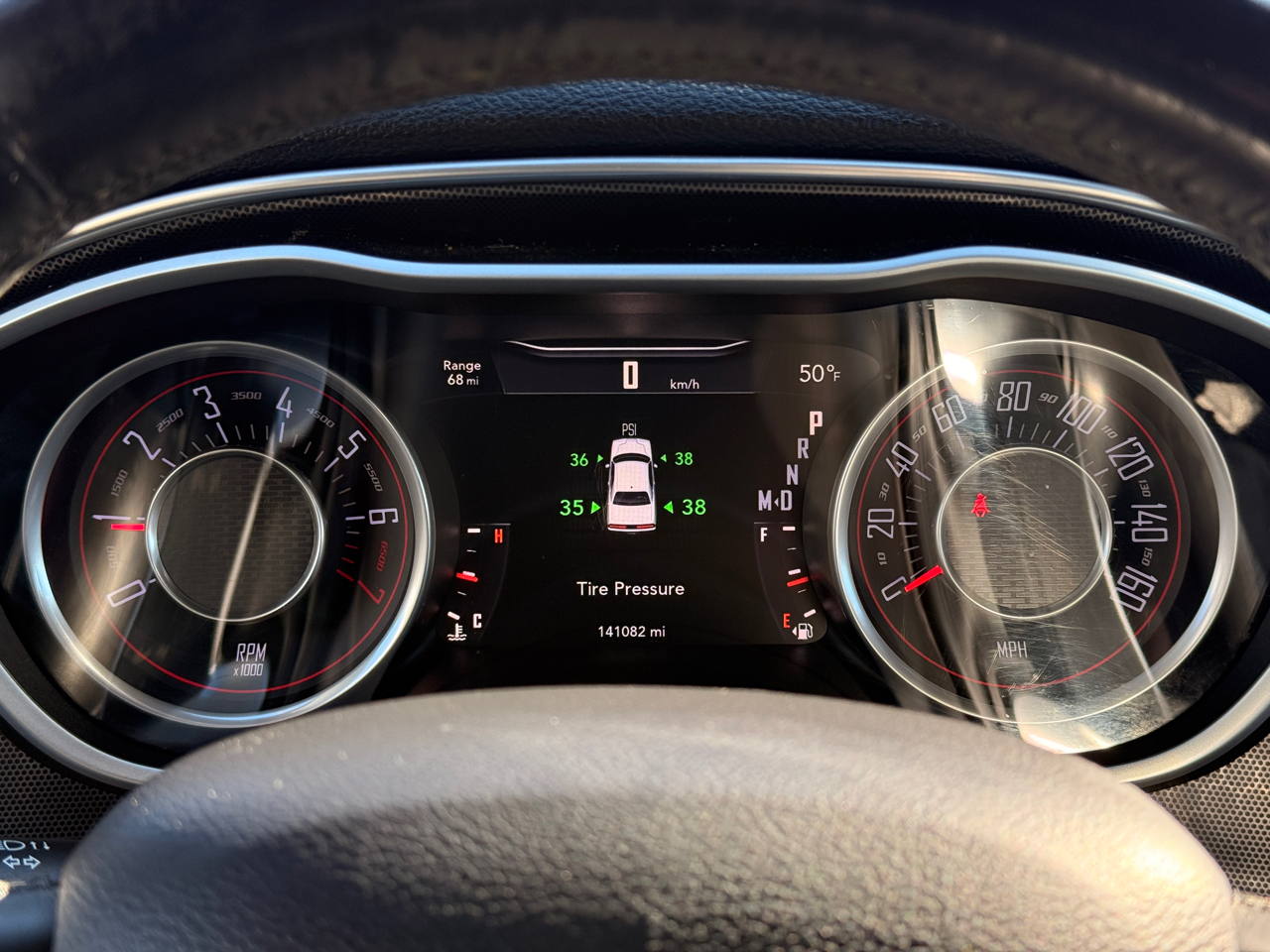 Dodge Challenger SXT Plus 2015