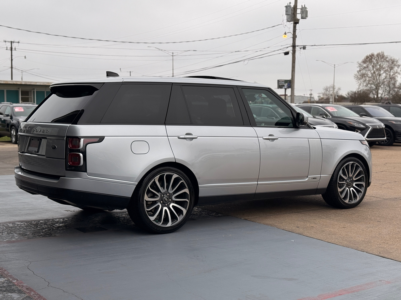 Land Rover Range Rover Supercharged LWB 2019
