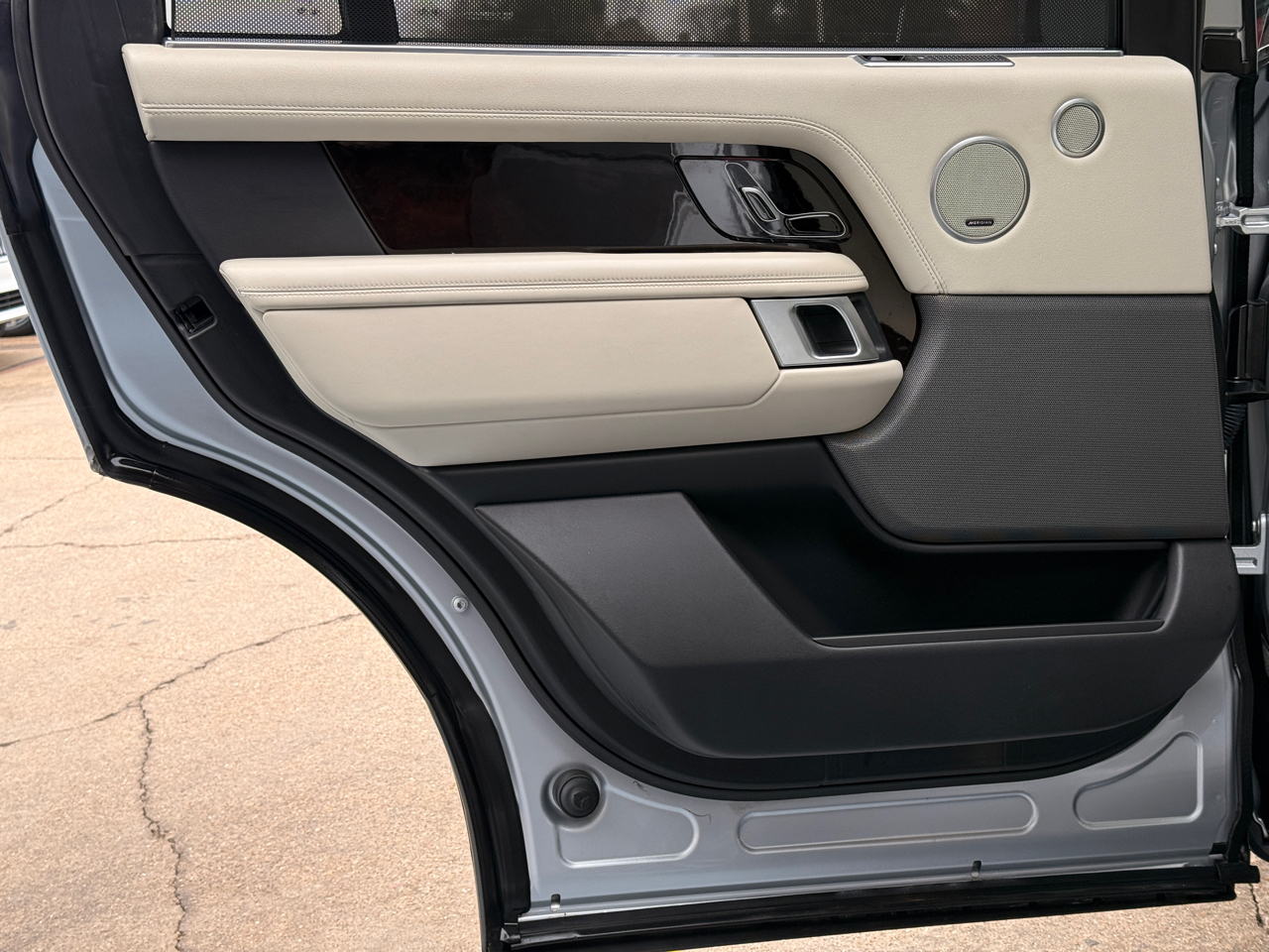 Land Rover Range Rover Supercharged LWB 2019