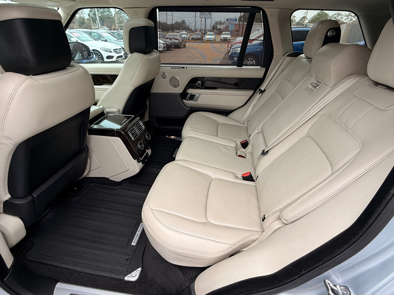 Land Rover Range Rover Supercharged LWB 2019