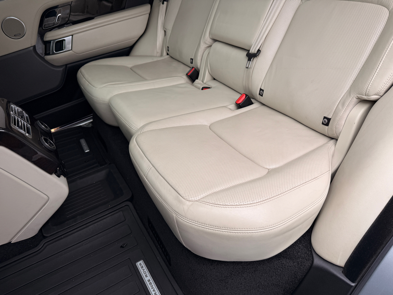 Land Rover Range Rover Supercharged LWB 2019