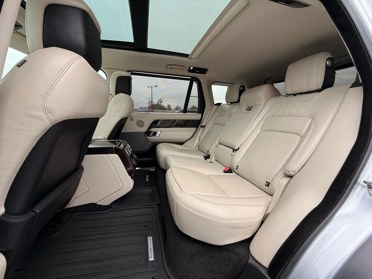 Land Rover Range Rover Supercharged LWB 2019