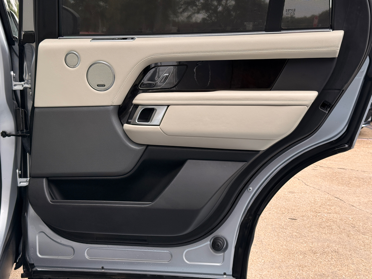 Land Rover Range Rover Supercharged LWB 2019