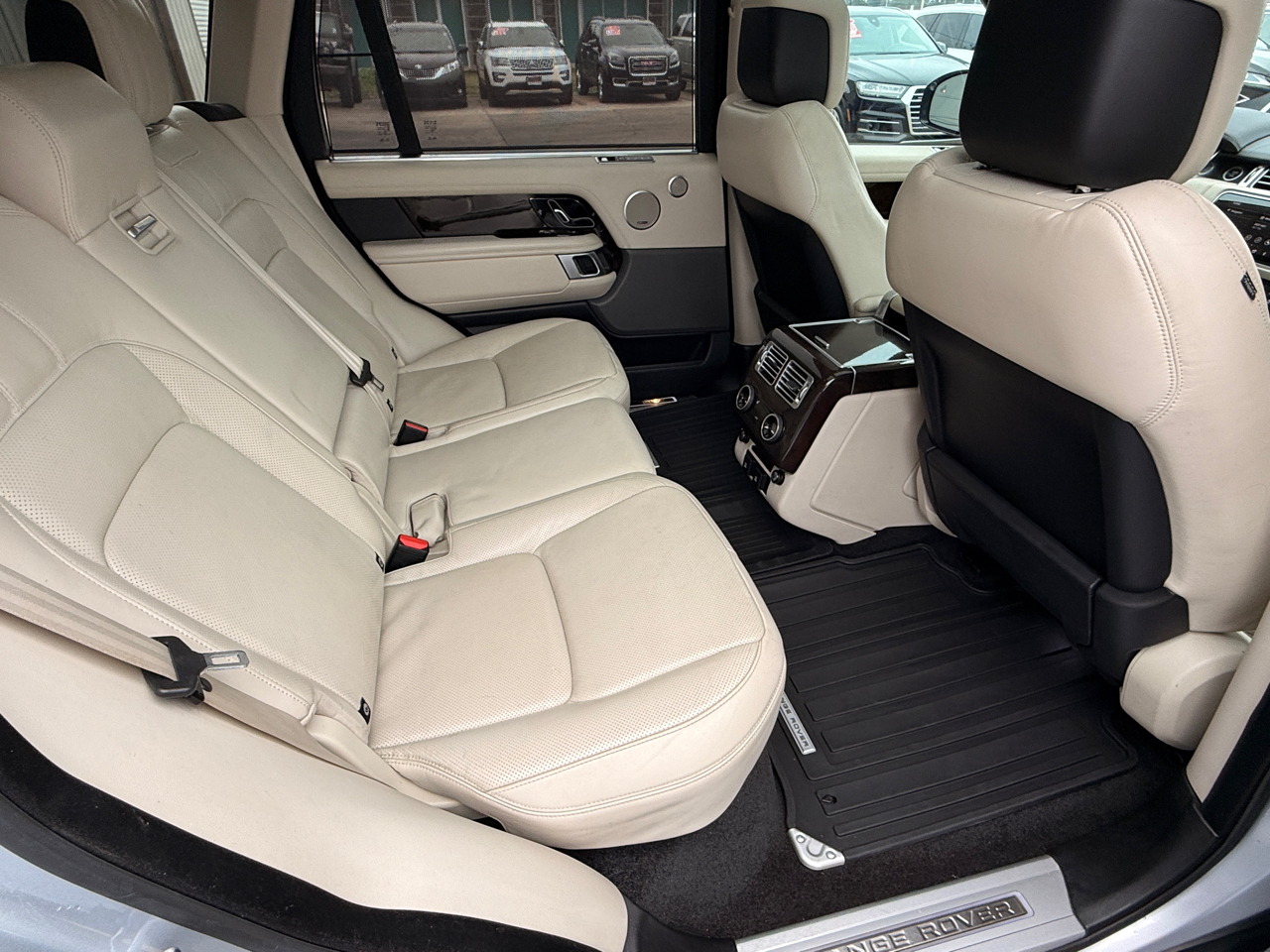 Land Rover Range Rover Supercharged LWB 2019