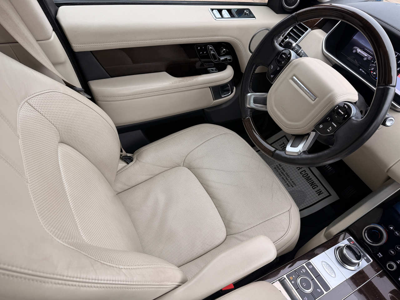 Land Rover Range Rover Supercharged LWB 2019