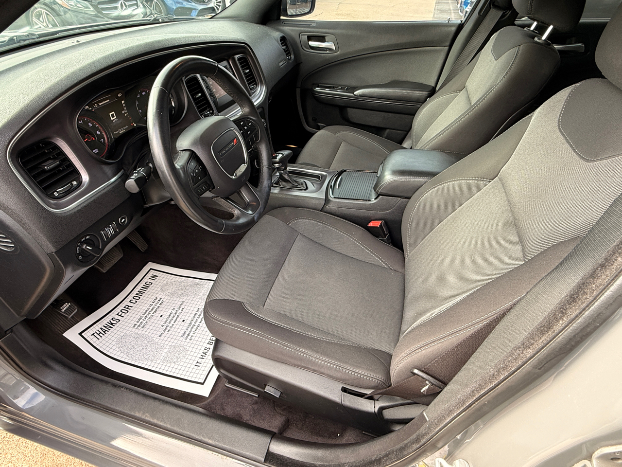 Dodge Charger SE 2017