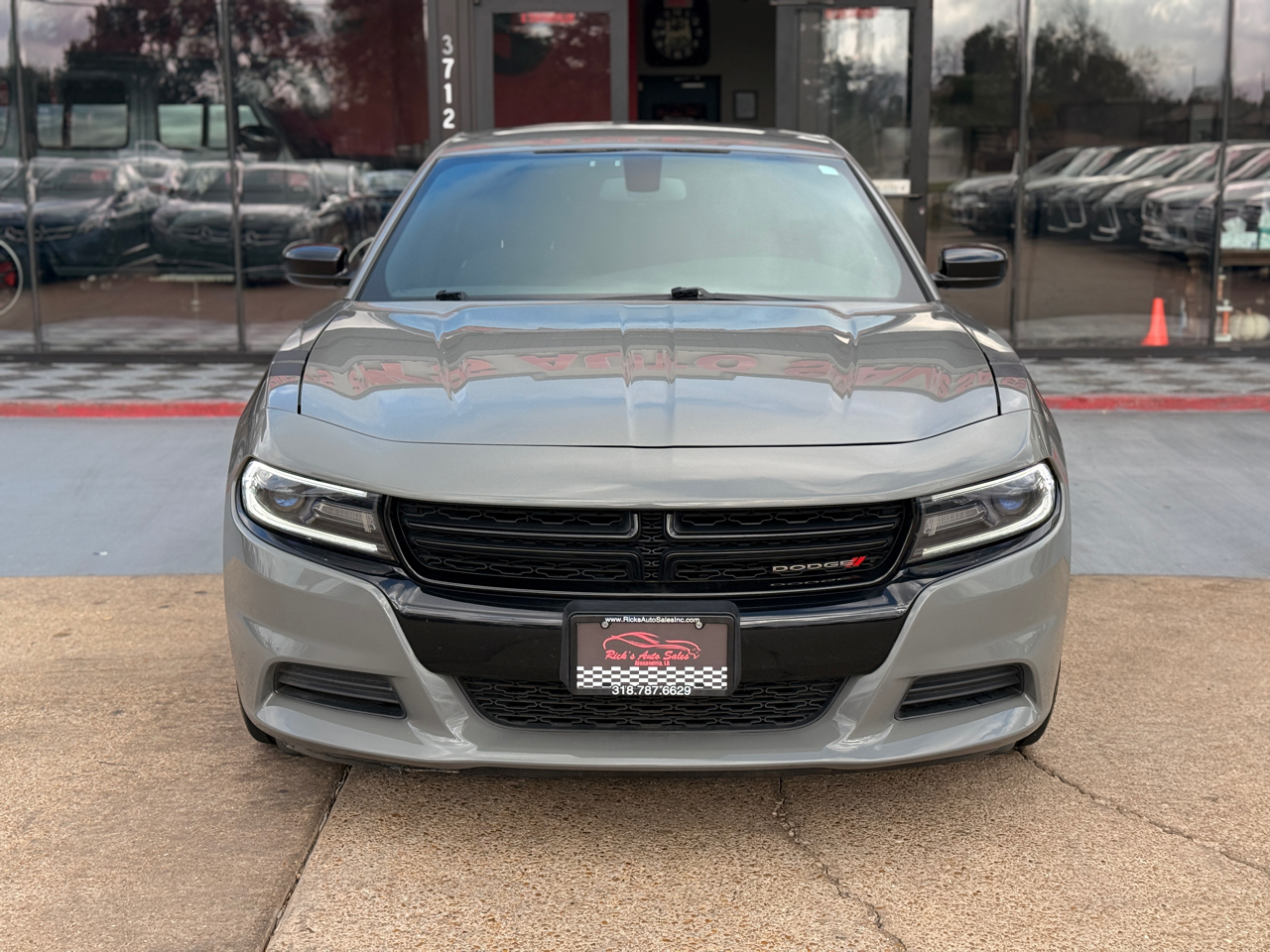 Dodge Charger SE 2017