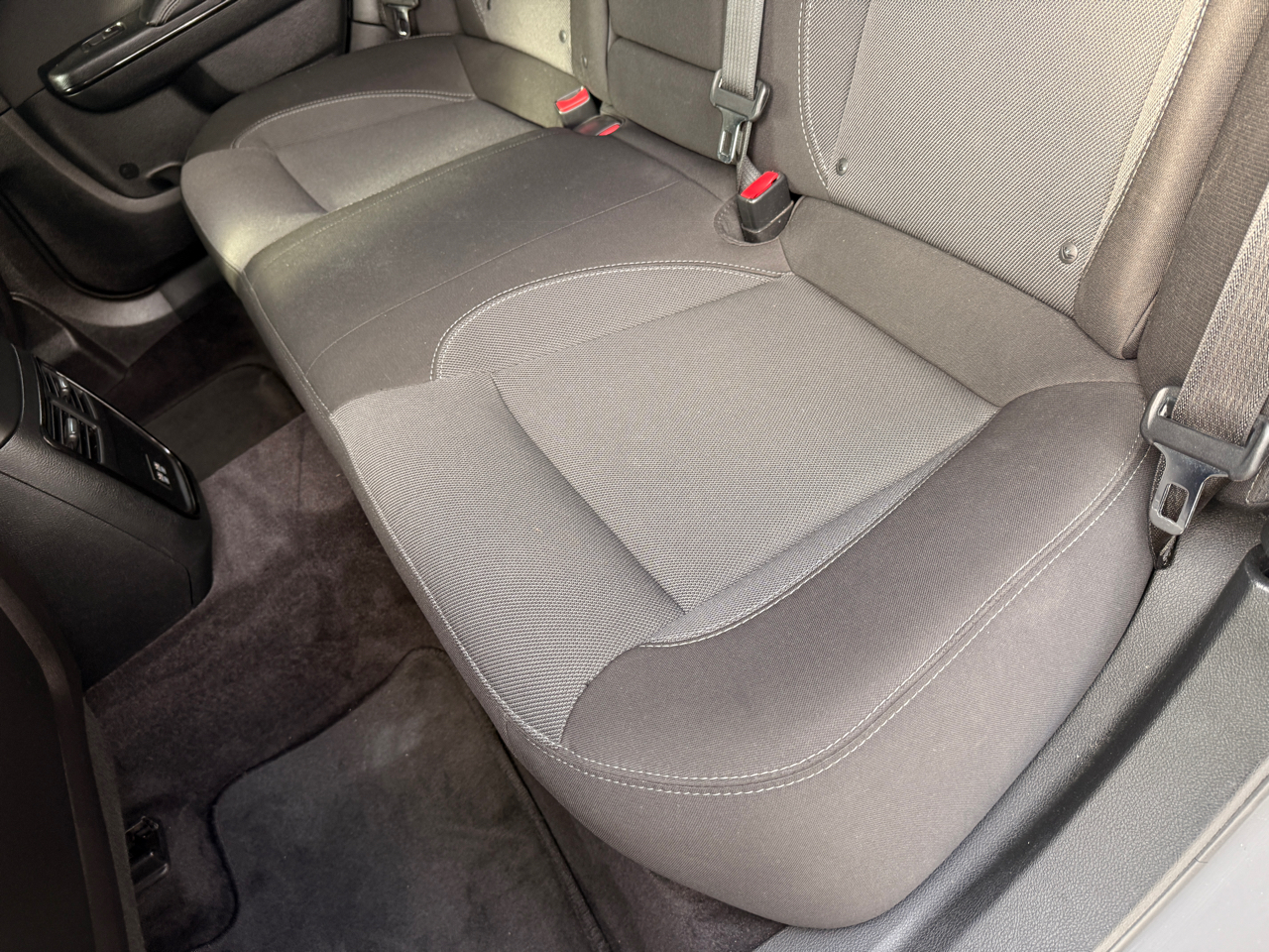 Dodge Charger SE 2017