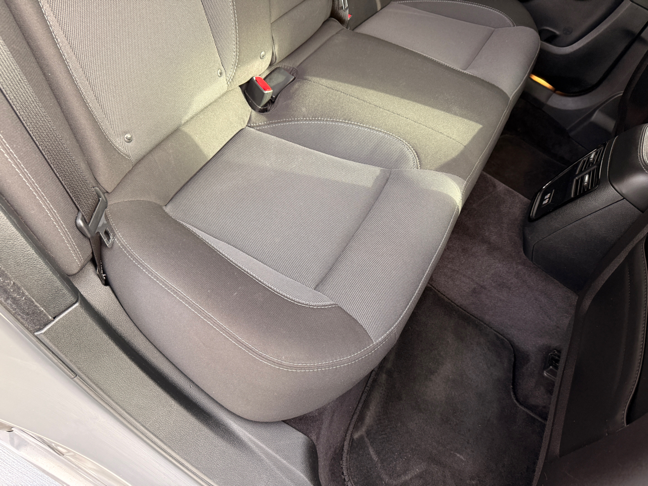 Dodge Charger SE 2017