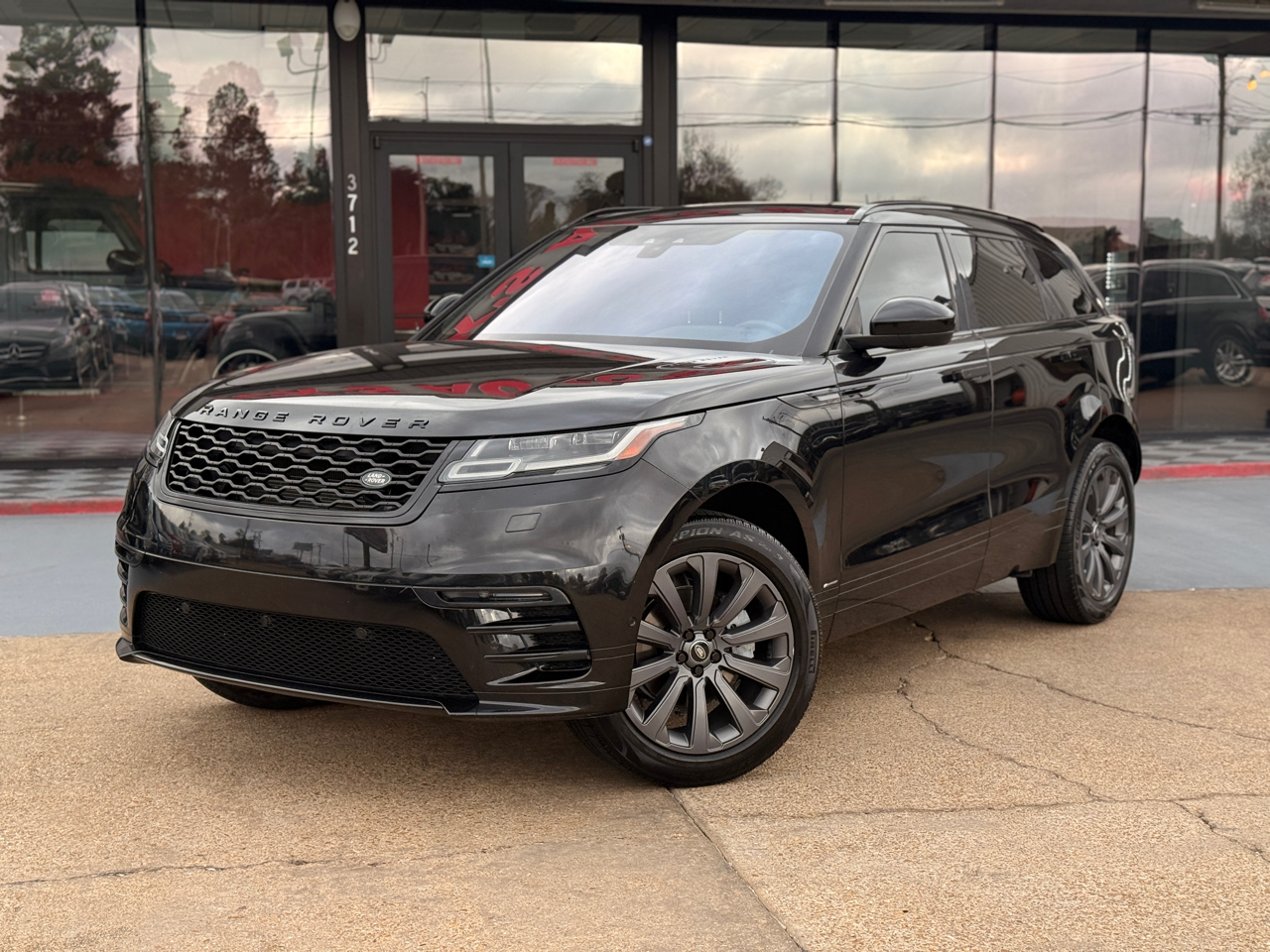Land Rover Range Rover Velar R-Dynamic SE 2018