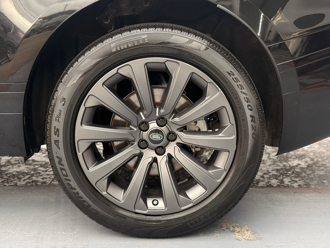 Land Rover Range Rover Velar R-Dynamic SE 2018