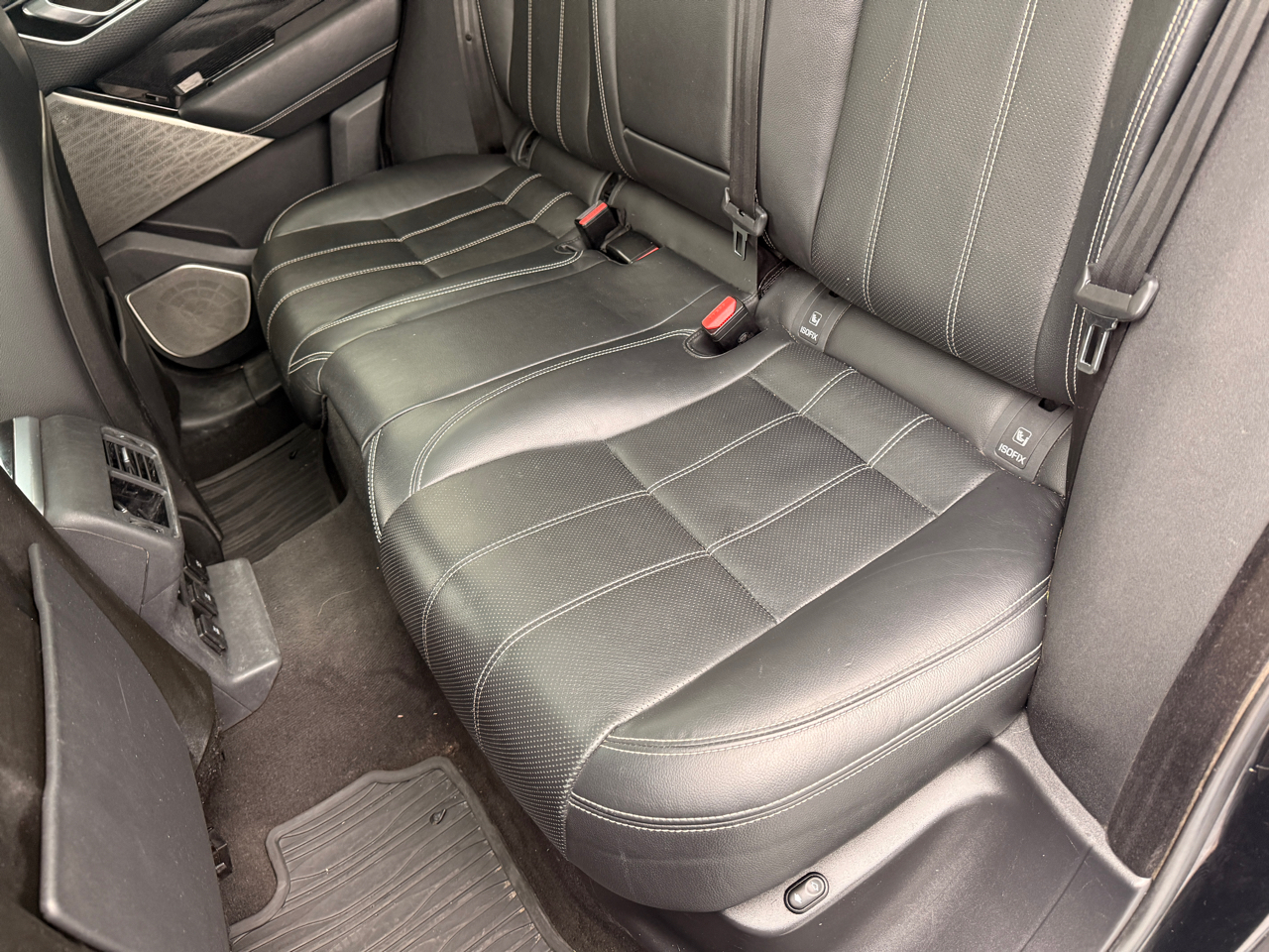 Land Rover Range Rover Velar R-Dynamic SE 2018