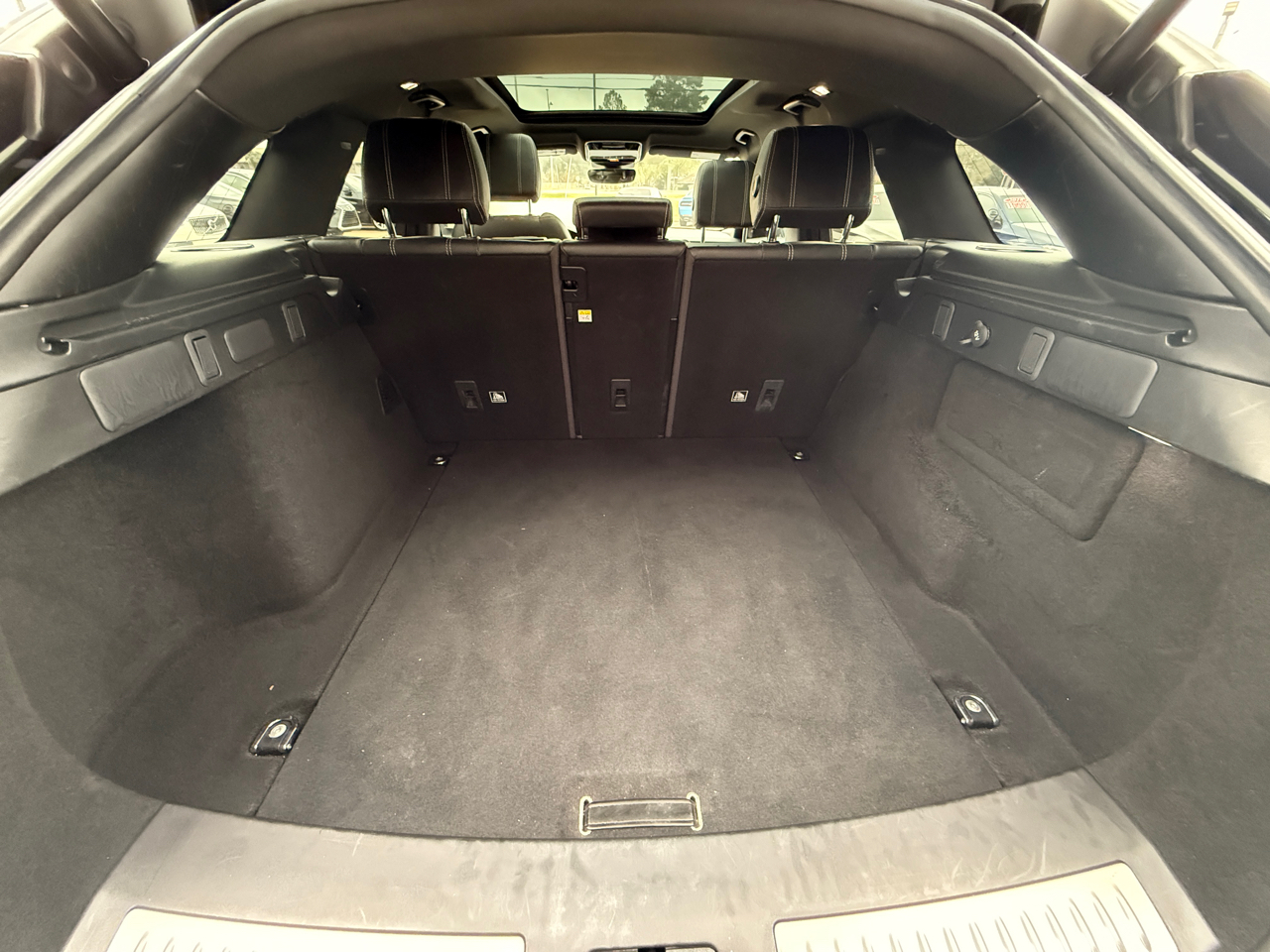 Land Rover Range Rover Velar R-Dynamic SE 2018