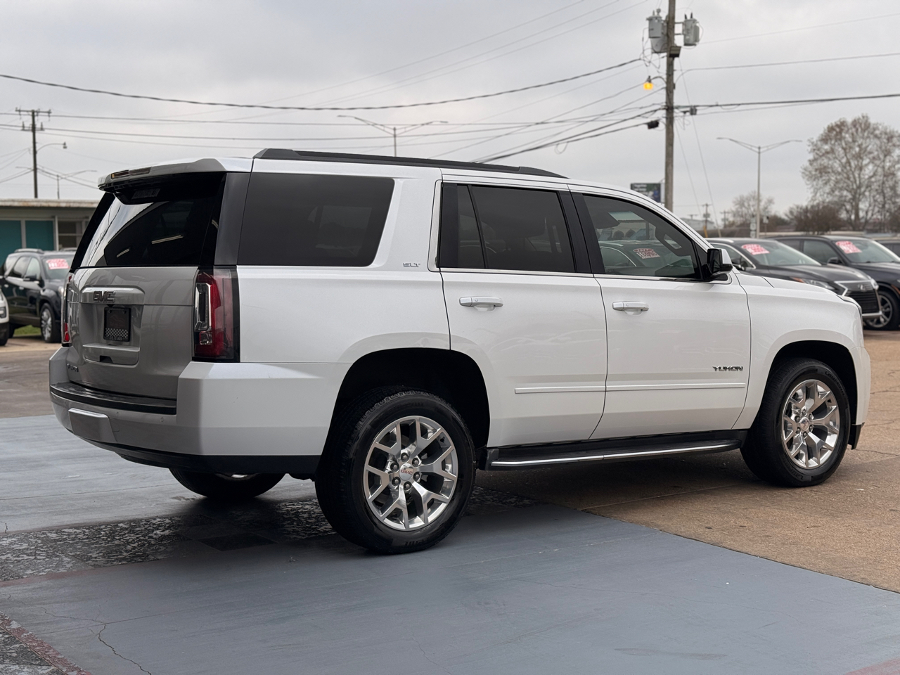 GMC Yukon SLT 2WD 2017