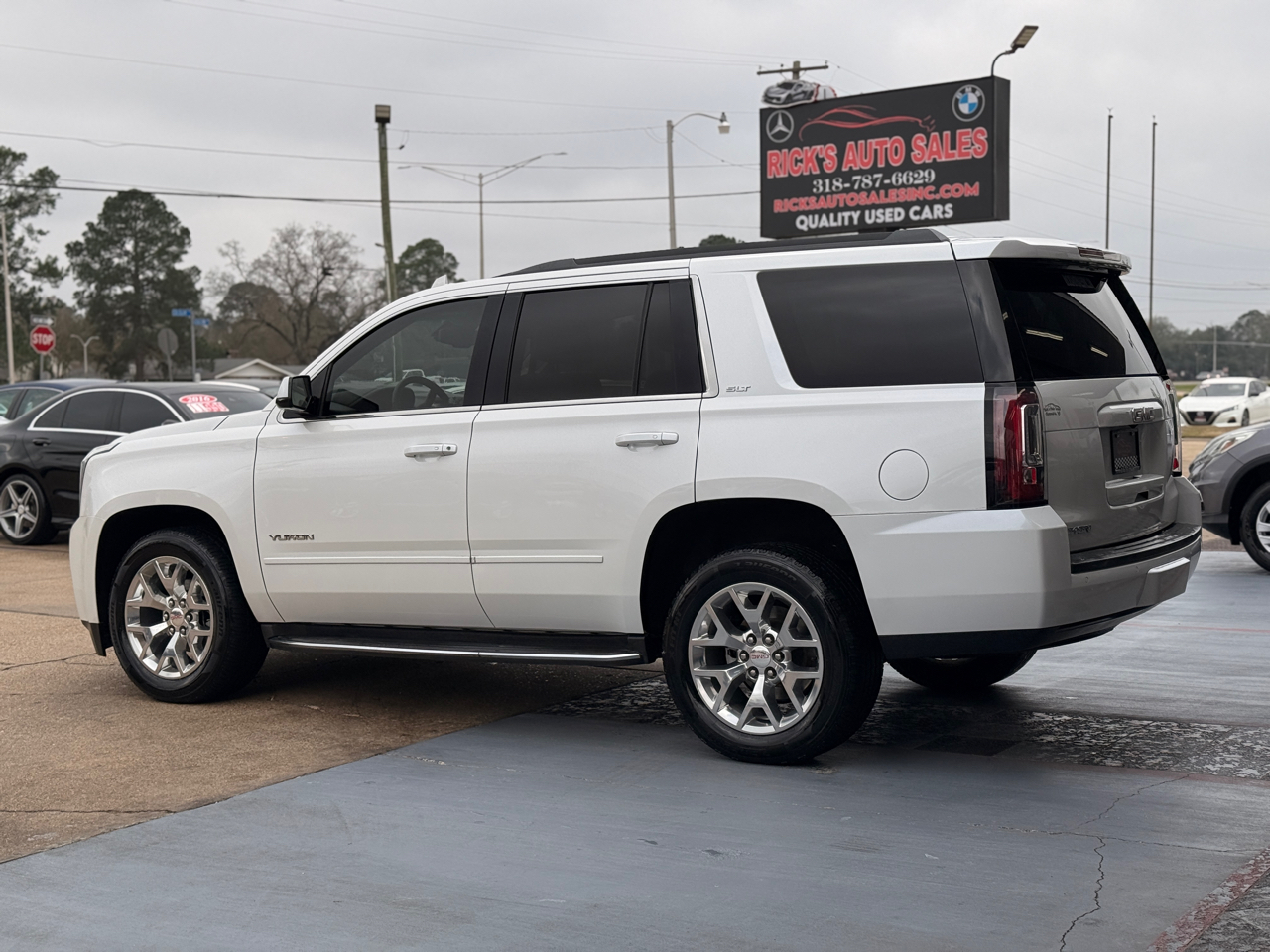 GMC Yukon SLT 2WD 2017