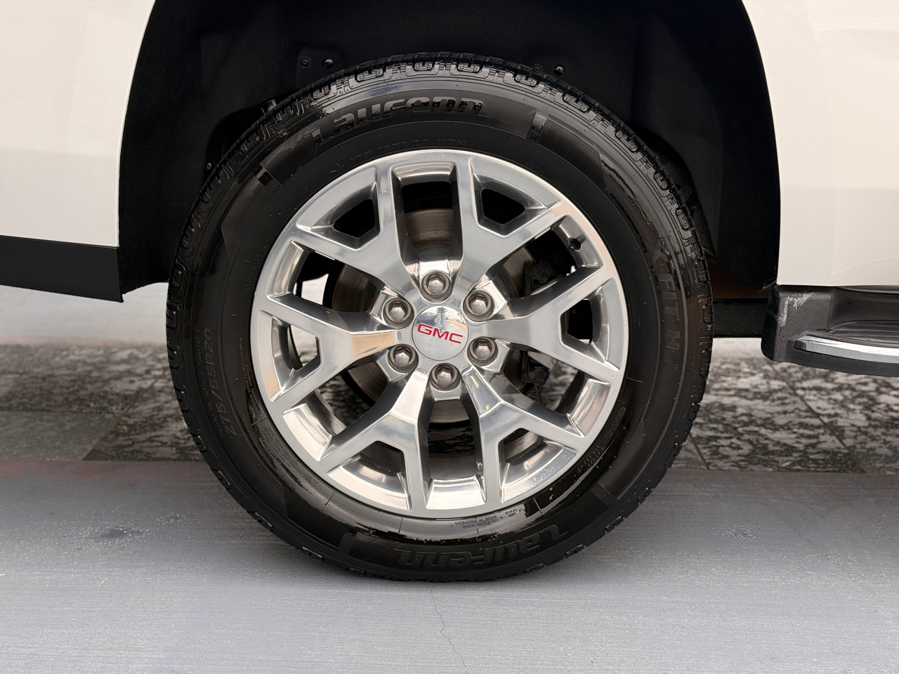 GMC Yukon SLT 2WD 2017