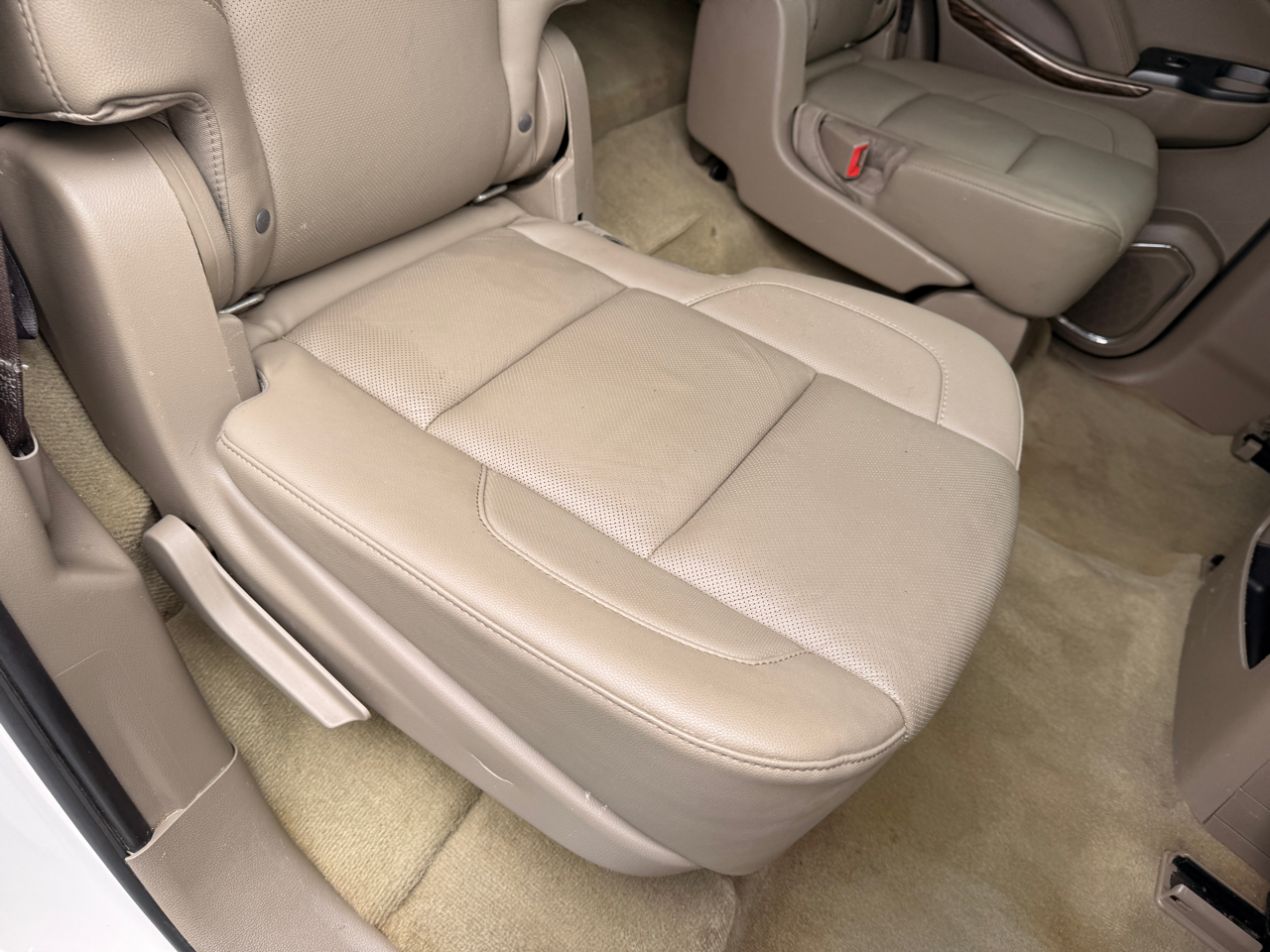 GMC Yukon SLT 2WD 2017