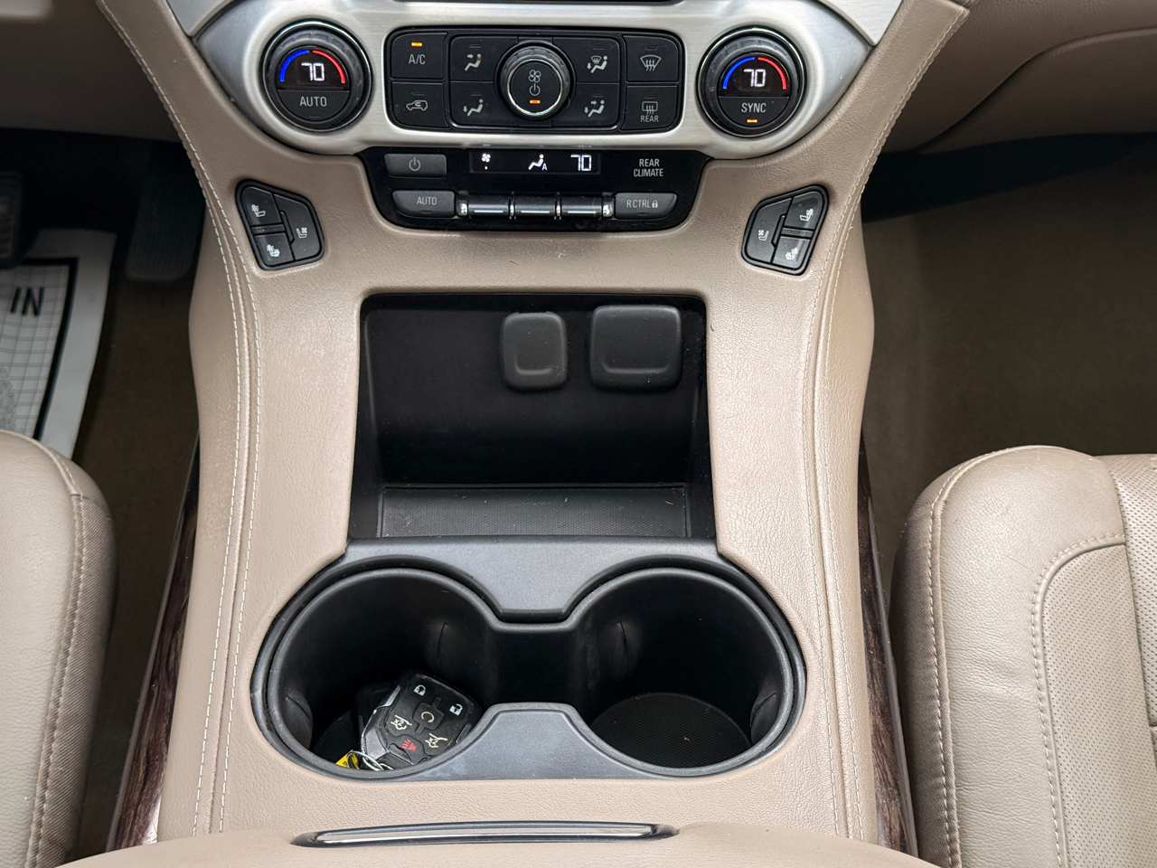 GMC Yukon SLT 2WD 2017