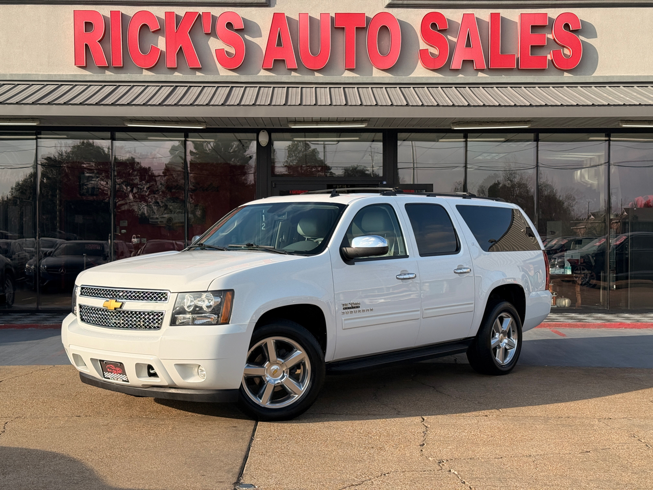 2013 Chevrolet Suburban LT 1500 2WD