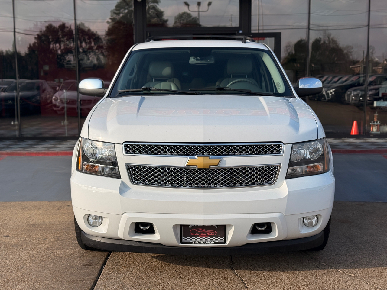 Chevrolet Suburban LT 1500 2WD 2013