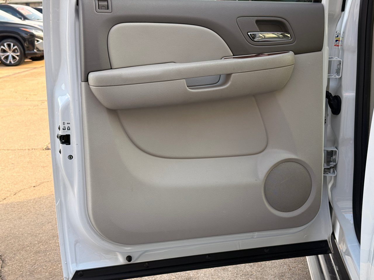 Chevrolet Suburban LT 1500 2WD 2013