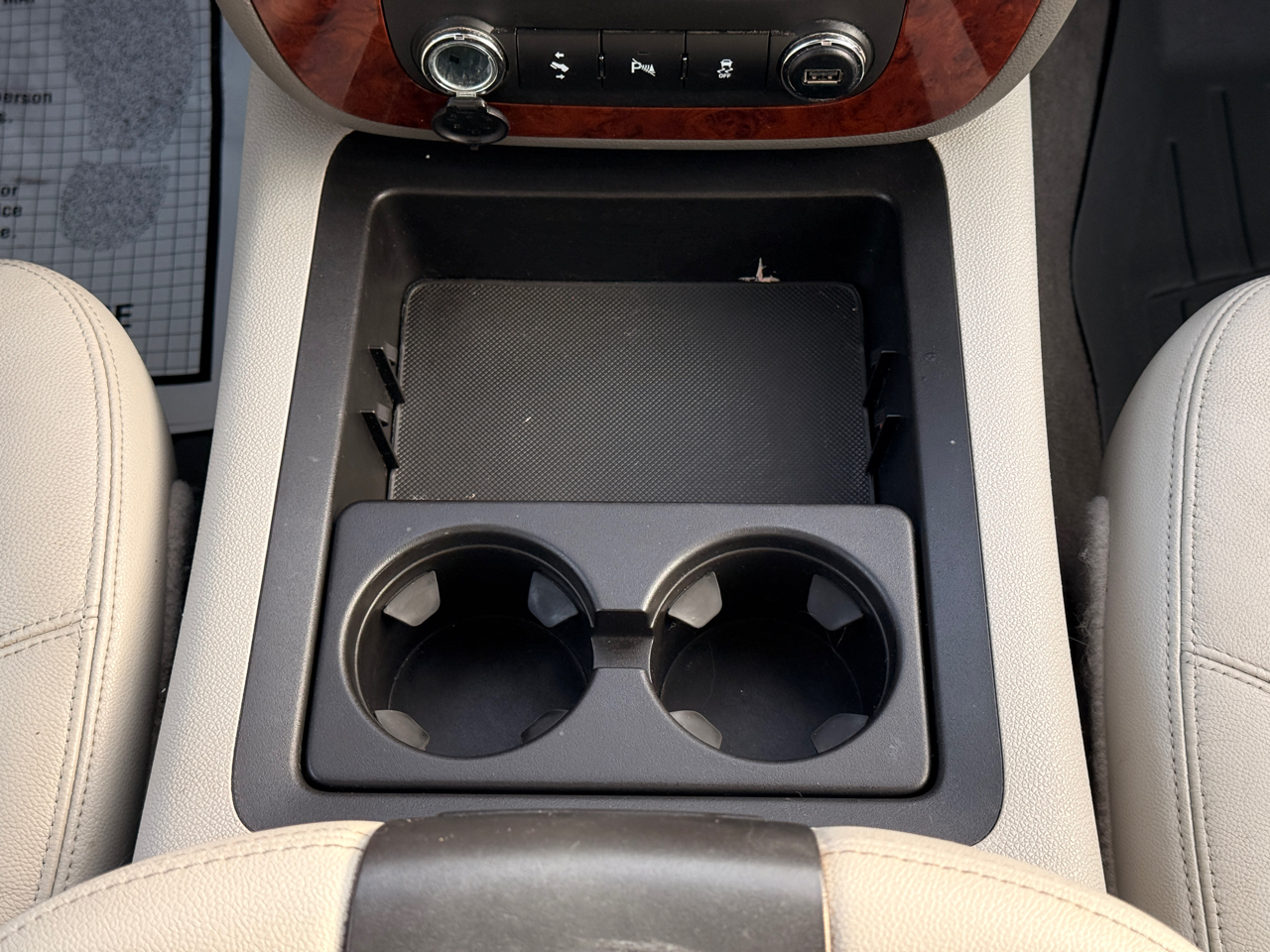 Chevrolet Suburban LT 1500 2WD 2013